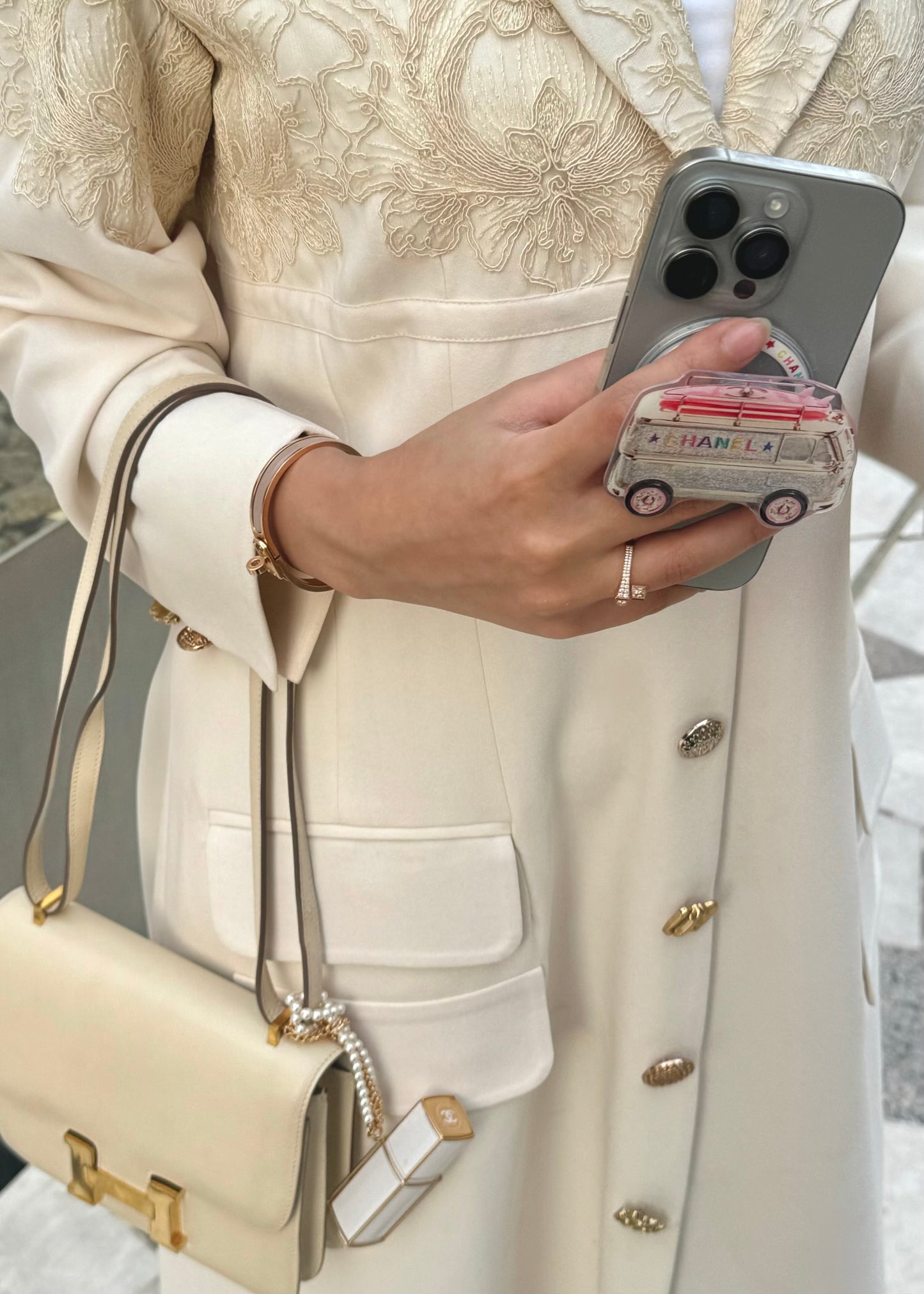 chanel popsocket - pink bus