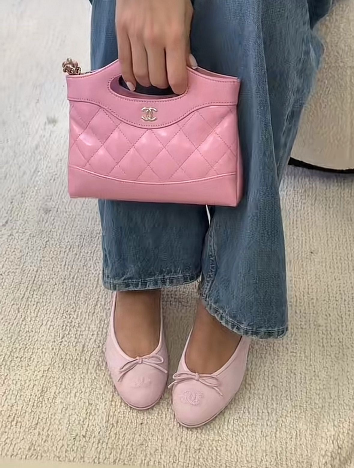 chanel popsocket - pink bag